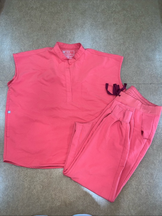 Figs Other - FIGS • Mandarin Color • Zamora Joggers • Rafaela Top • Like NEW • Size L/XL